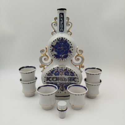 Набор "Коньяк" (штоф и 6 стопок), фарфор, роспись, СССР, 1970-1990 гг.