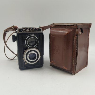 Фотоаппарат "Любитель-2" в кофре, металл, пластик, стекло, искусственная кожа, ЛОМО (Ленинградское оптико-механическое объединение), СССР, 1955-1979 гг.