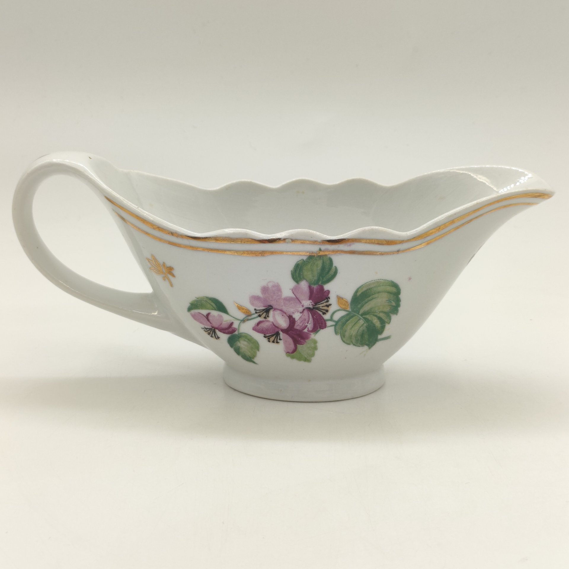 Соусник с цветочным декором, фарфор, деколь, золочение, Дулевский фарфоровый завод (Дулёво), СССР, 1958 г.