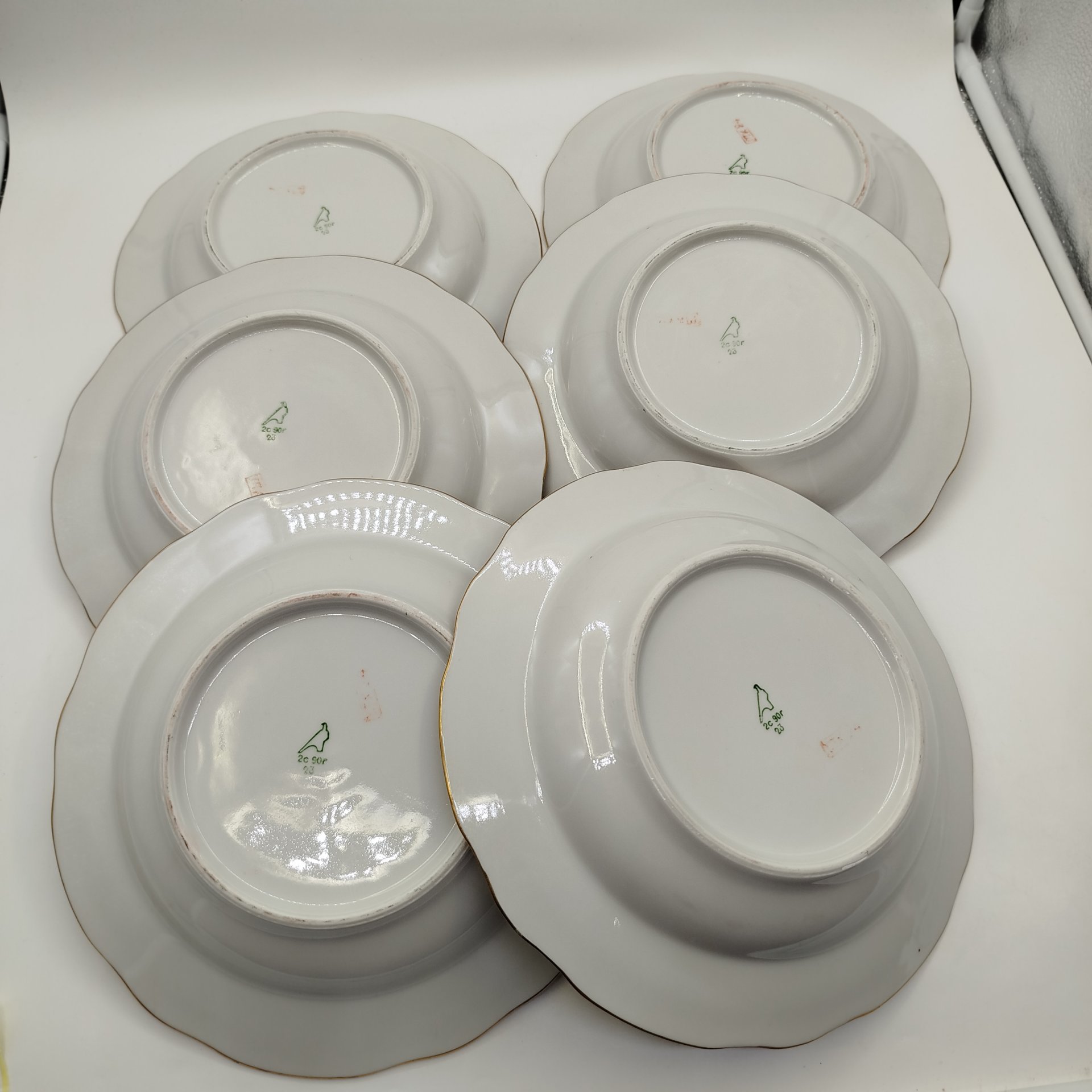 Набор из шести суповых тарелок с цветочным декором, фарфор, деколь, золочение, Дулевский фарфоровый завод (Дулёво), СССР, 1990 г.