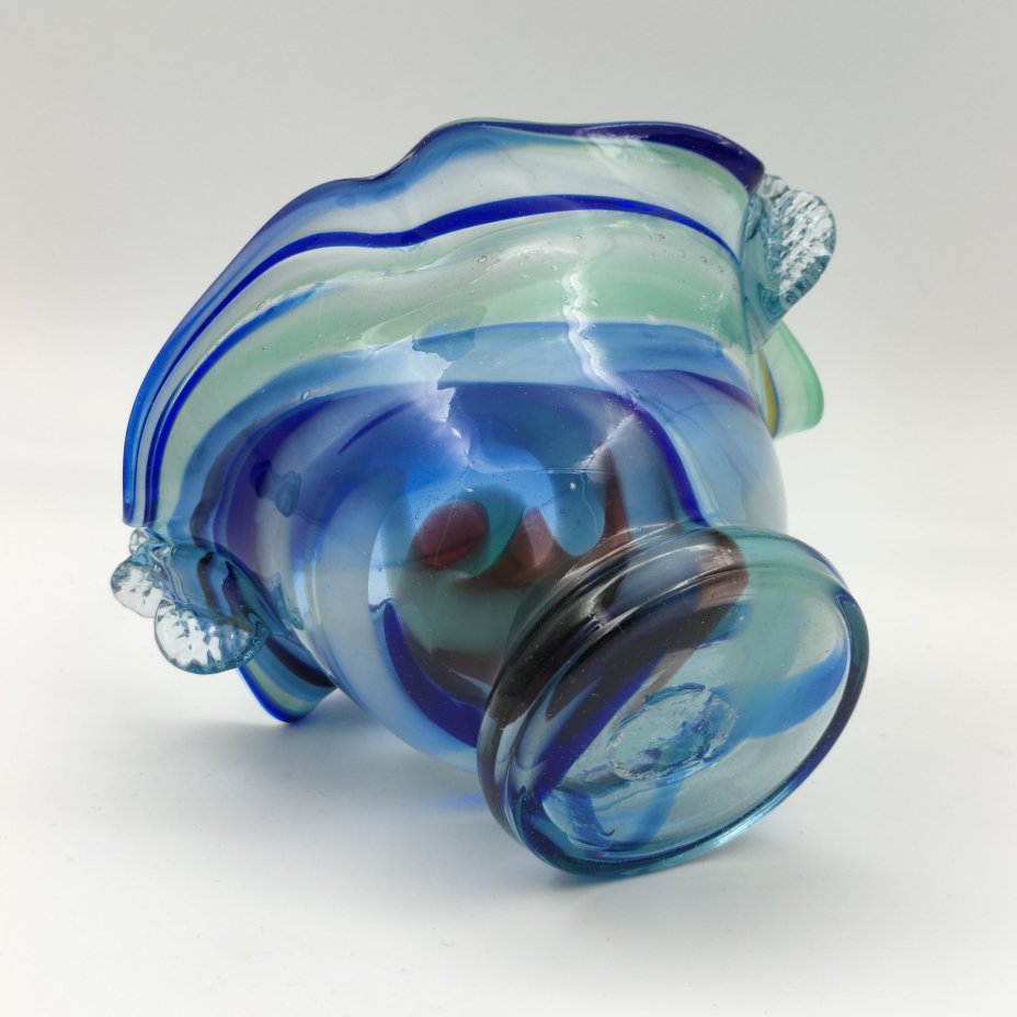 Ваза разноцветная в форме корзиночки с волнообразным бортом