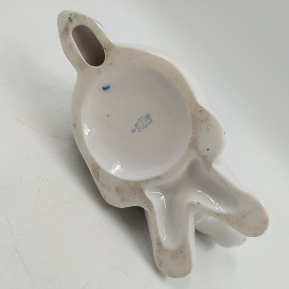 Карандашница "Дикобраз", скульптор Д.В. Горлов, фарфор, роспись, золочение, Ленинградский фарфоровый завод (ЛФЗ), СССР, 1960-1970 гг.