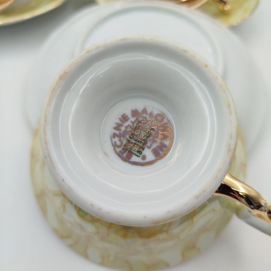 Сервиз чайный c декором в виде разводов в золотисто-желтой гамме на 6 персон (15 предметов), фарфор, люстр, золочение, Krzysztof Wawel, Польша, 1960-1990 гг.