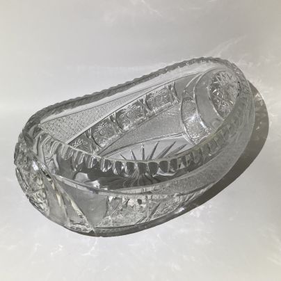 Салатник в форме ладьи с рельефным декором, хрусталь, алмазная грань, СССР, 1970-1990 гг.