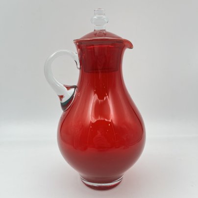 Кувшин красного цвета с крышкой, стекло, СССР, 1970-1990 гг.