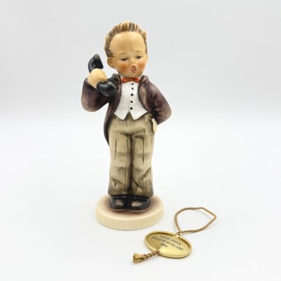 Статуэтка "Секретарь" ("Chef Hello"), фарфор, роспись, Goebel Hummel, Германия, 2001 г.