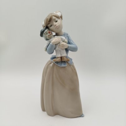 Статуэтка "Девочка с игрушечным клоуном", фарфор, роспись, NAO Porcelain, Испания, 1985-2000 гг.