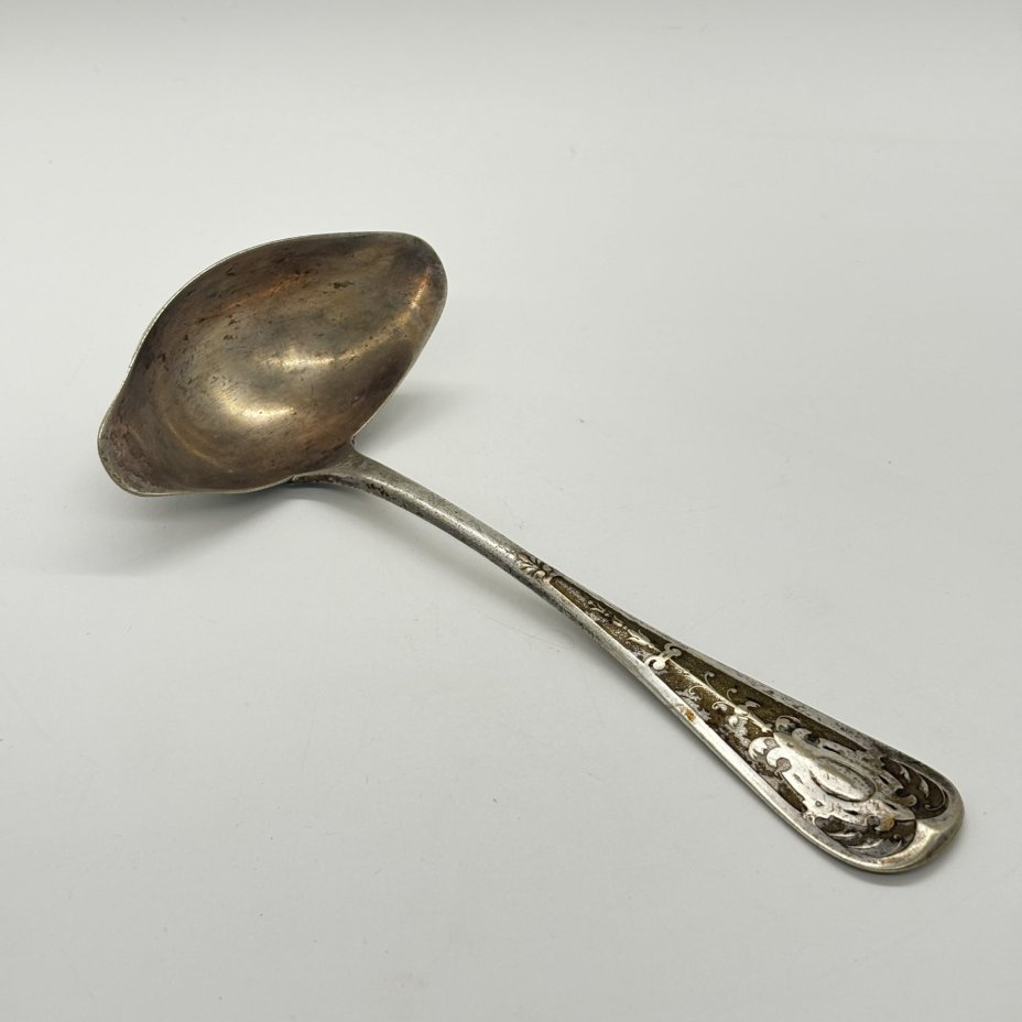 Ложка для соуса с растительным декором, металл, Европа, 1900-1950 гг.