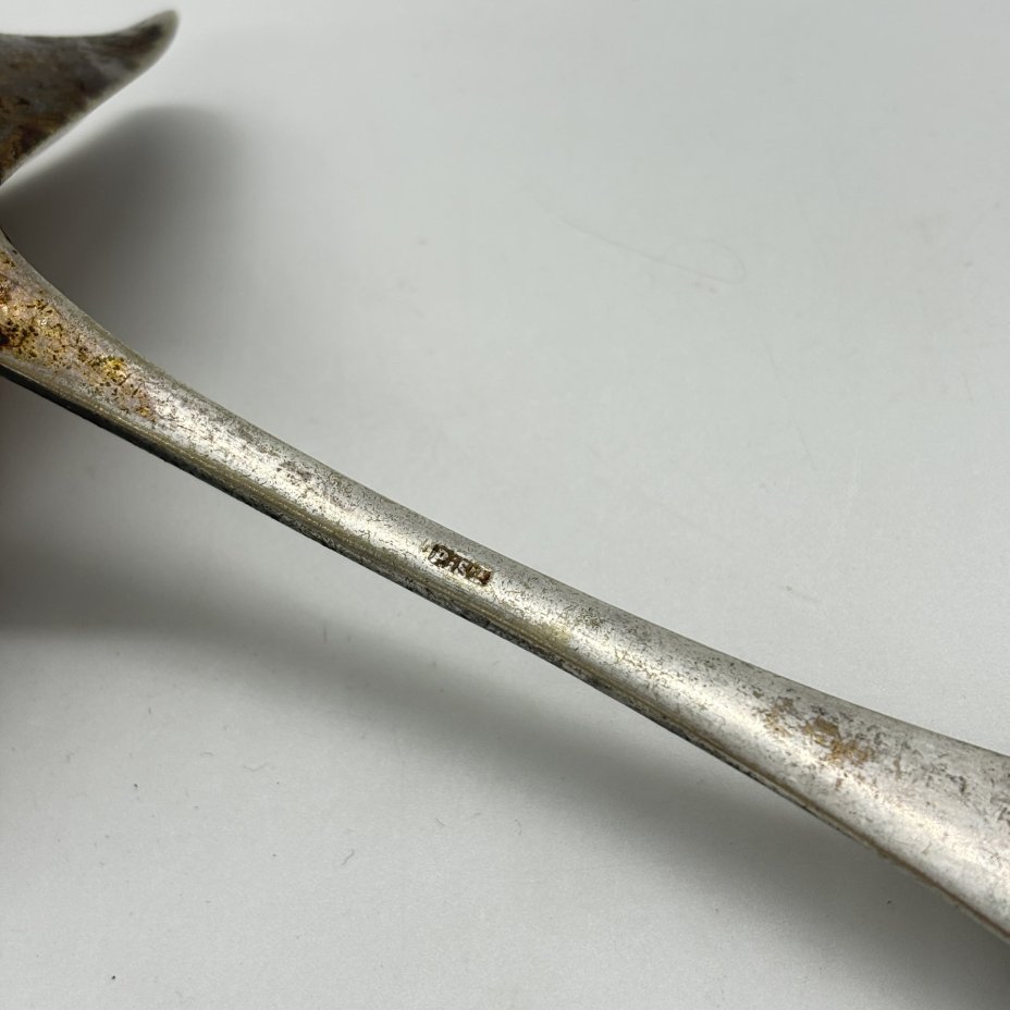 Ложка для соуса с растительным декором, металл, Европа, 1900-1950 гг.