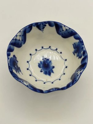 Салатник (конфетница) с цветочным декором, Гжель, фарфор, роспись, Россия, 1991-2005 гг.