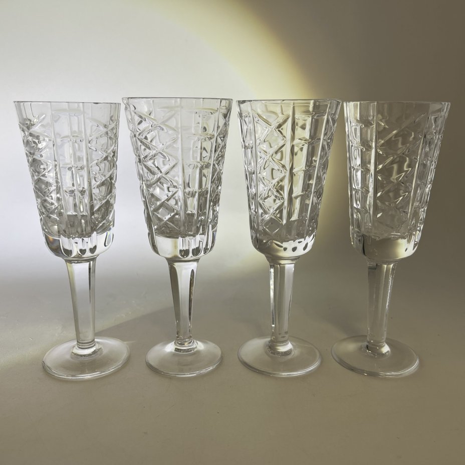 Набор из 4 рюмок (лафитников) с геометрическим декором, стекло, алмазная грань, Россия, 1980-2000 гг.