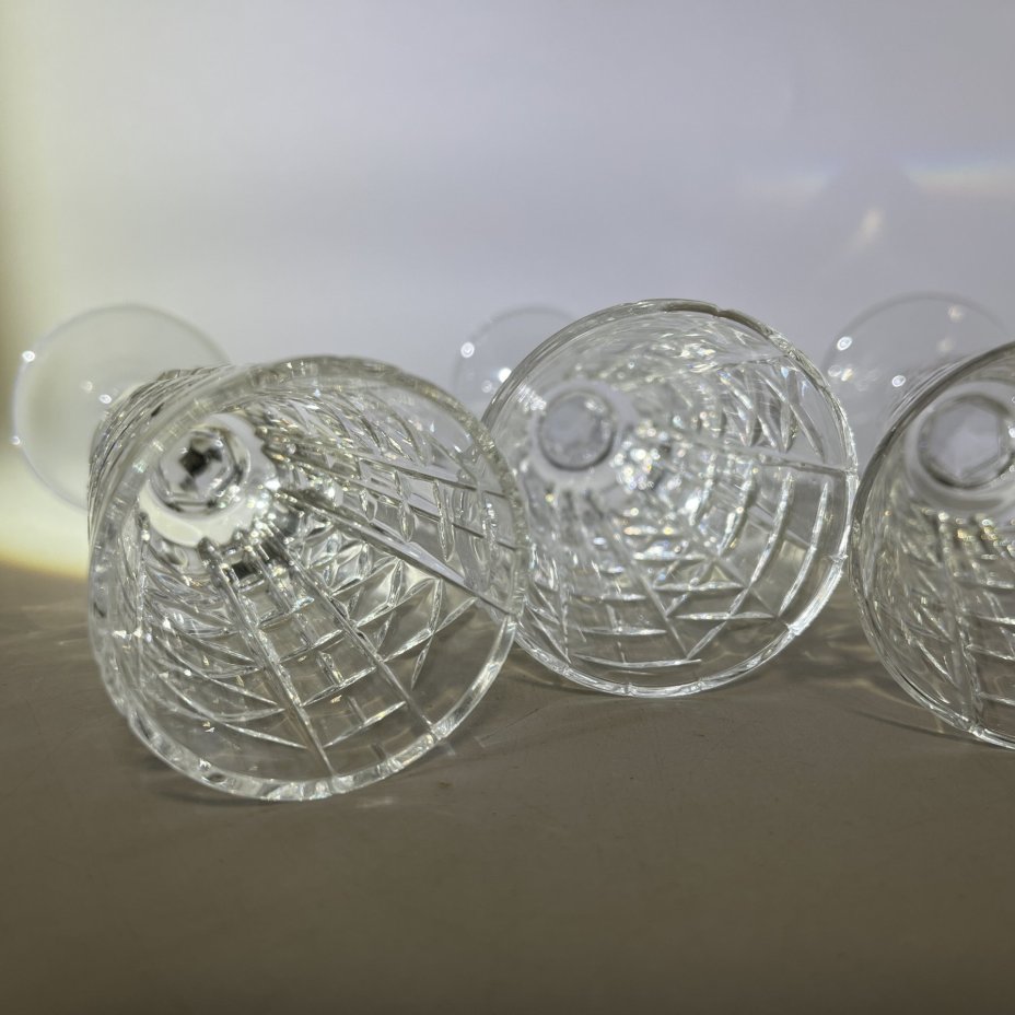 Набор из 4 рюмок (лафитников) с геометрическим декором, стекло, алмазная грань, Россия, 1980-2000 гг.