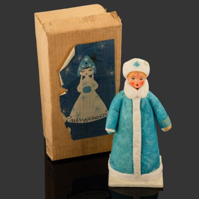 Подставная игрушка (под ёлку) "Снегурочка" в оригинальной коробке, Теребовлянская фабрика елочных украшений, вата, бумага, картон, папье-маше, роспись