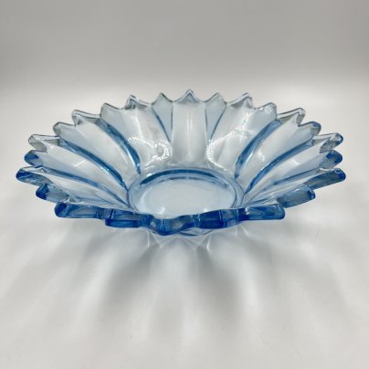 Ваза с фигурным бортом, стекло, Россия, 1990-2000 гг.