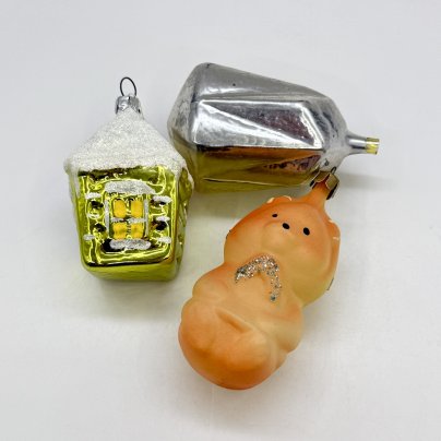 Набор из 3-х ёлочных игрушек разных форм, стекло, металл, краска, СССР, 1970-1990 гг.