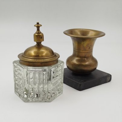 Прибор письменный (чернильница и карандашница), стекло, латунь, камень, Россия, 1900-1940 гг.