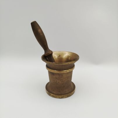 Ступа с раструбом и поперечным пояском (в комплекте с пестиком), латунь, литье, фрезеровка, СССР, 1950-1970 гг.