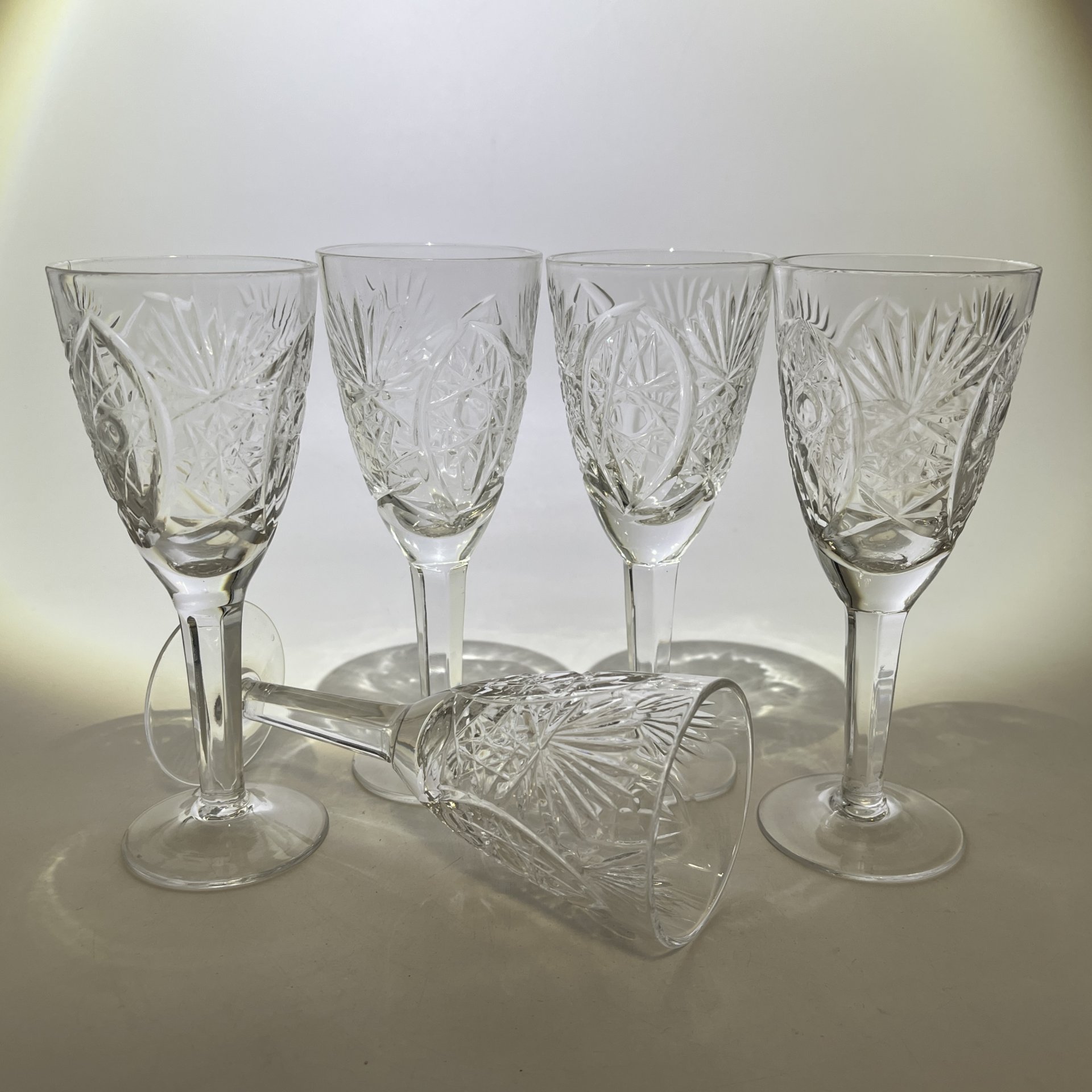 Набор из 5 бокалов с геометрическим декором, хрусталь, пресс, СССР, 1970-1990 гг.