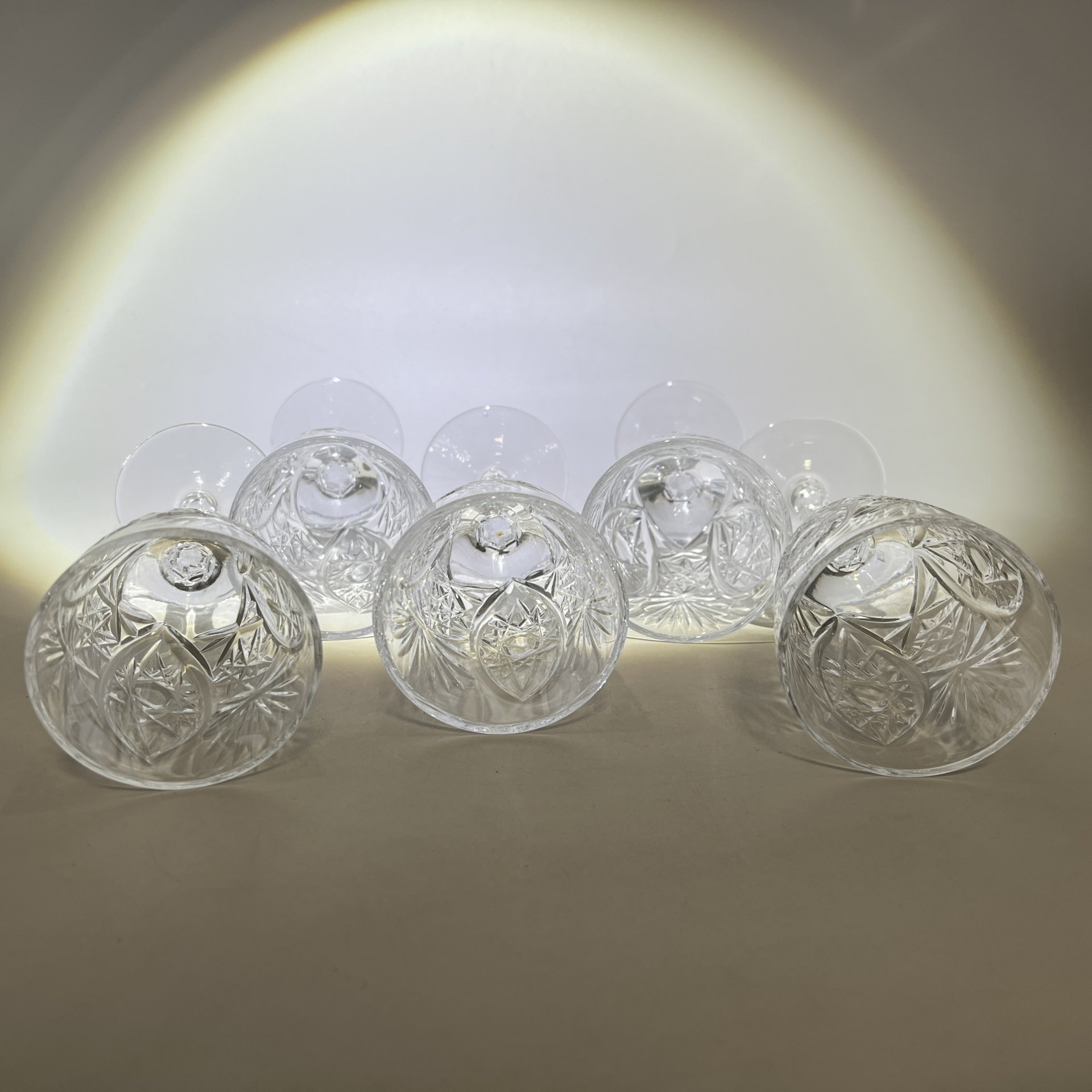 Набор из 5 бокалов с геометрическим декором, хрусталь, пресс, СССР, 1970-1990 гг.