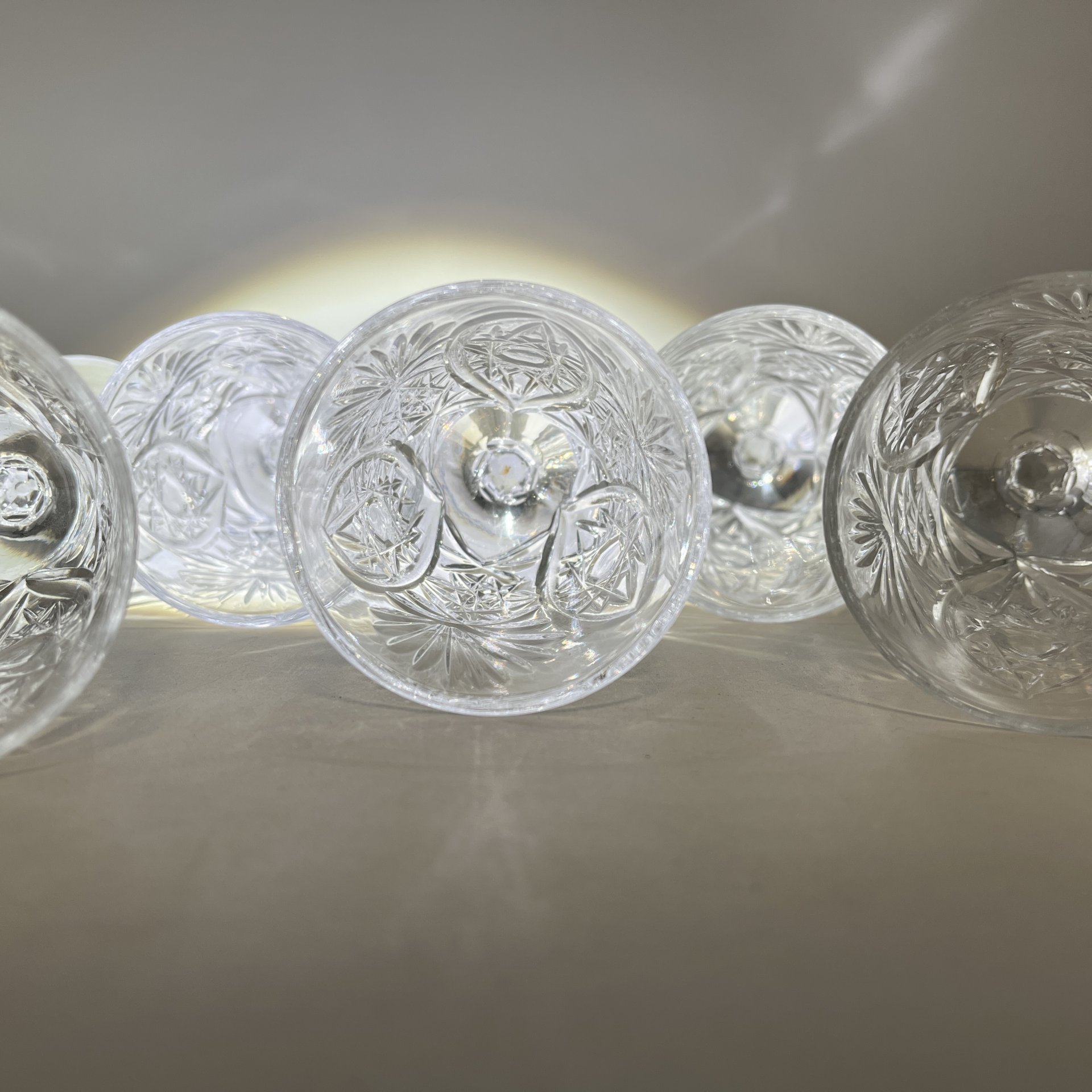 Набор из 5 бокалов с геометрическим декором, хрусталь, пресс, СССР, 1970-1990 гг.