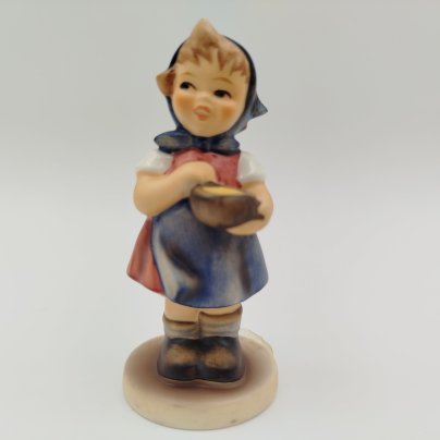 Статуэтка "От меня - тебе", M.I. Hummel Membership, фарфор, роспись, Goebel, Германия, 1995-1996 гг.