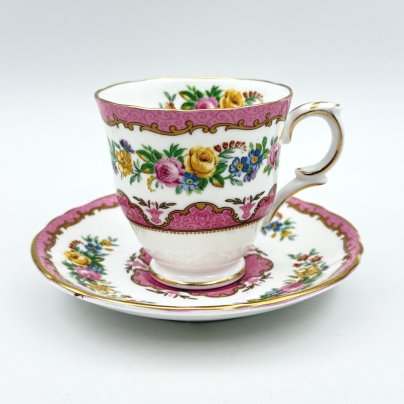 Кофейная пара с цветочным декором, фарфор, деколь, золочение, Crown Staffordshire, Великобритания, 1930-1940 гг.