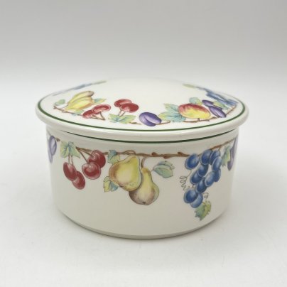 Шкатулка круглой формы "Ягоды и фрукты", серия "Melina", фарфор, деколь, Villeroy & Boch, ФРГ, 1970-1980 гг.