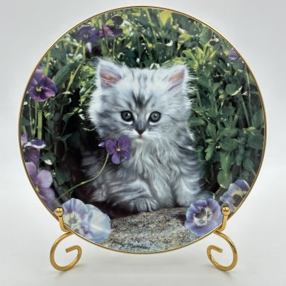 Тарелка декоративная с изображением котёнка из серии "Purrfect pose", художник Nancy Matthews, Franklin mint, фарфор, деколь