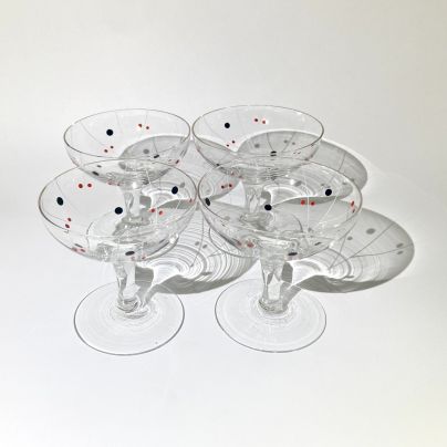 Набор ликерных рюмок с геометрическим декором (4 шт.), Стеклозавод «Неман» (?), стекло, роспись, золочение, СССР, 1960-1980 гг.