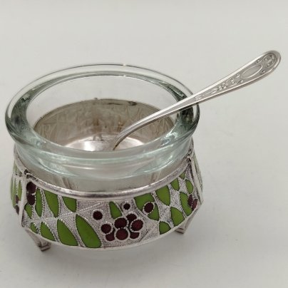 Солонка «Рябинка» с ложечкой, мельхиор (медь-никель), эмаль, стекло (вставка), Мстерская художественная фабрика «Ювелир»