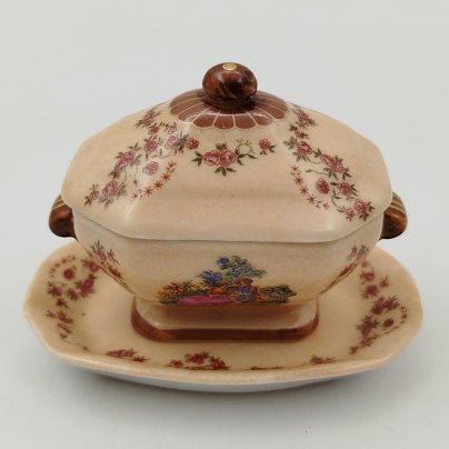 Солонка в виде супницы (миниатюрная) "Галантная сцена", "Porcelain Art", фарфор, деколь, Европа, 1970-2000 гг.