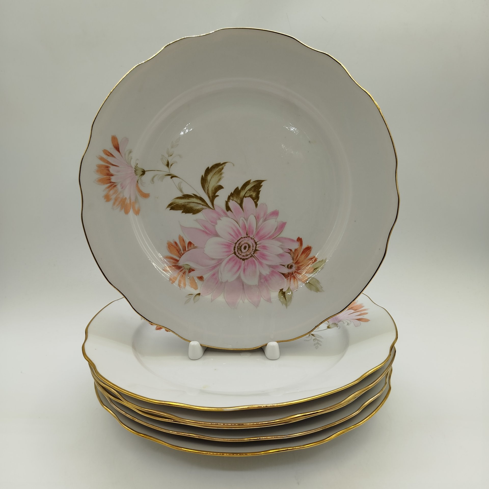 Набор из шести столовых тарелок с цветочным декором, фарфор, деколь, золочение, Дулевский фарфоровый завод (Дулёво), СССР, 1991 г.