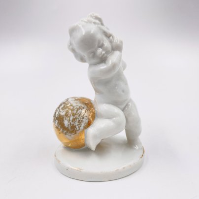 Статуэтка "Путти с шаром", фарфор, золочение, Германия, 1930-1970 гг.