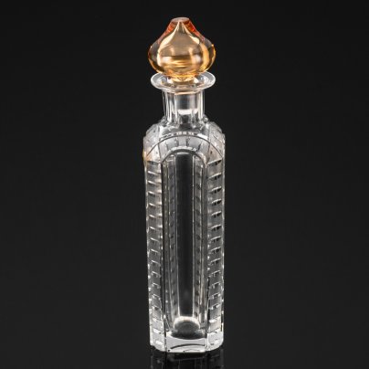 Графин "Колокольня", автор Е.В. Яновская, хрусталь, цветное стекло, алмазная грань, Ленинградский завод художественного стекла (ЛЗХС), СССР, 1960-1970 гг.