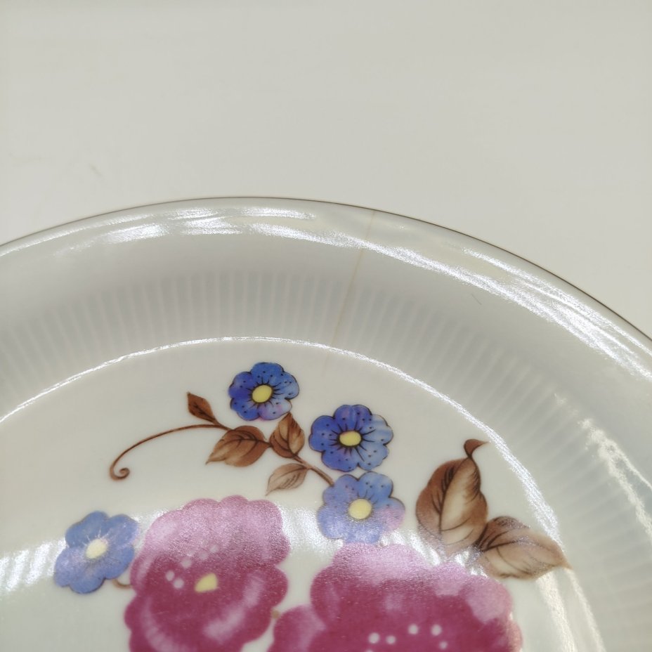 Чайная тройка с цветочным декором, фарфор, золочение, деколь, Colditz (Кольдиц), ГДР, 1970-1980 гг.