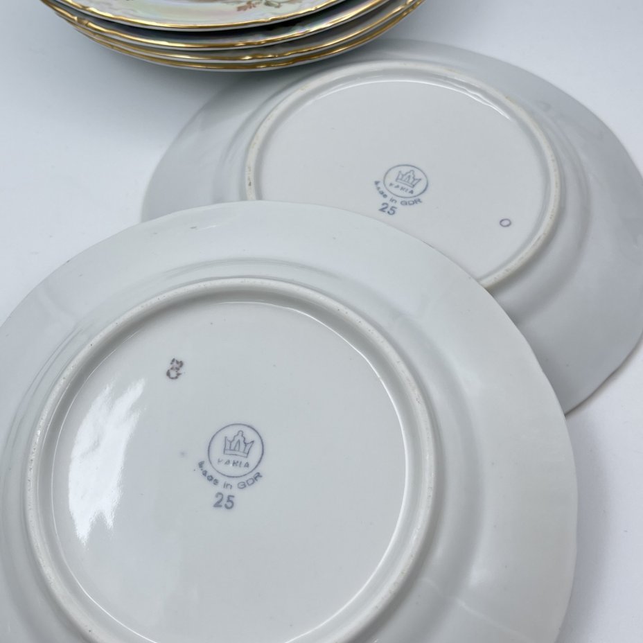 Набор тарелок "Мадонна" на 6 персон, фарфор, деколь, люстр, золочение, Kahla, ГДР, 1960-1980 гг.