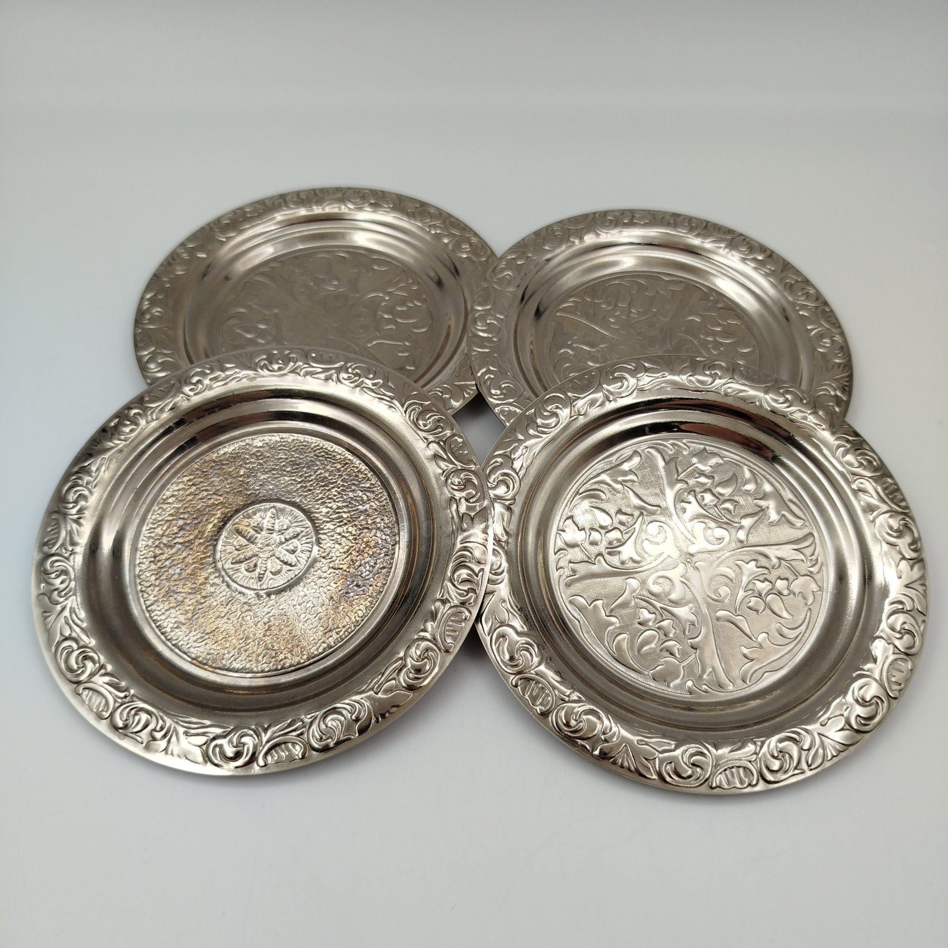 Набор чайных пар в подстаканниках на 4 персоны, мНЦ (медь-никель-цинк), стекло, СССР, 1960-1990 гг.