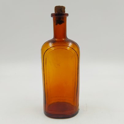 Флакон янтарного оттенка с пробкой, стекло, Западная Европа, 1900-1940 гг.