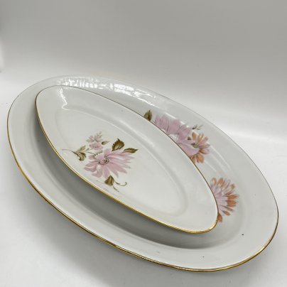 Селедочница и сервировочное блюдо с цветочным декором, фарфор, деколь, золочение, Дулевский фарфоровый завод (Дулёво), СССР, 1960-1980 гг.