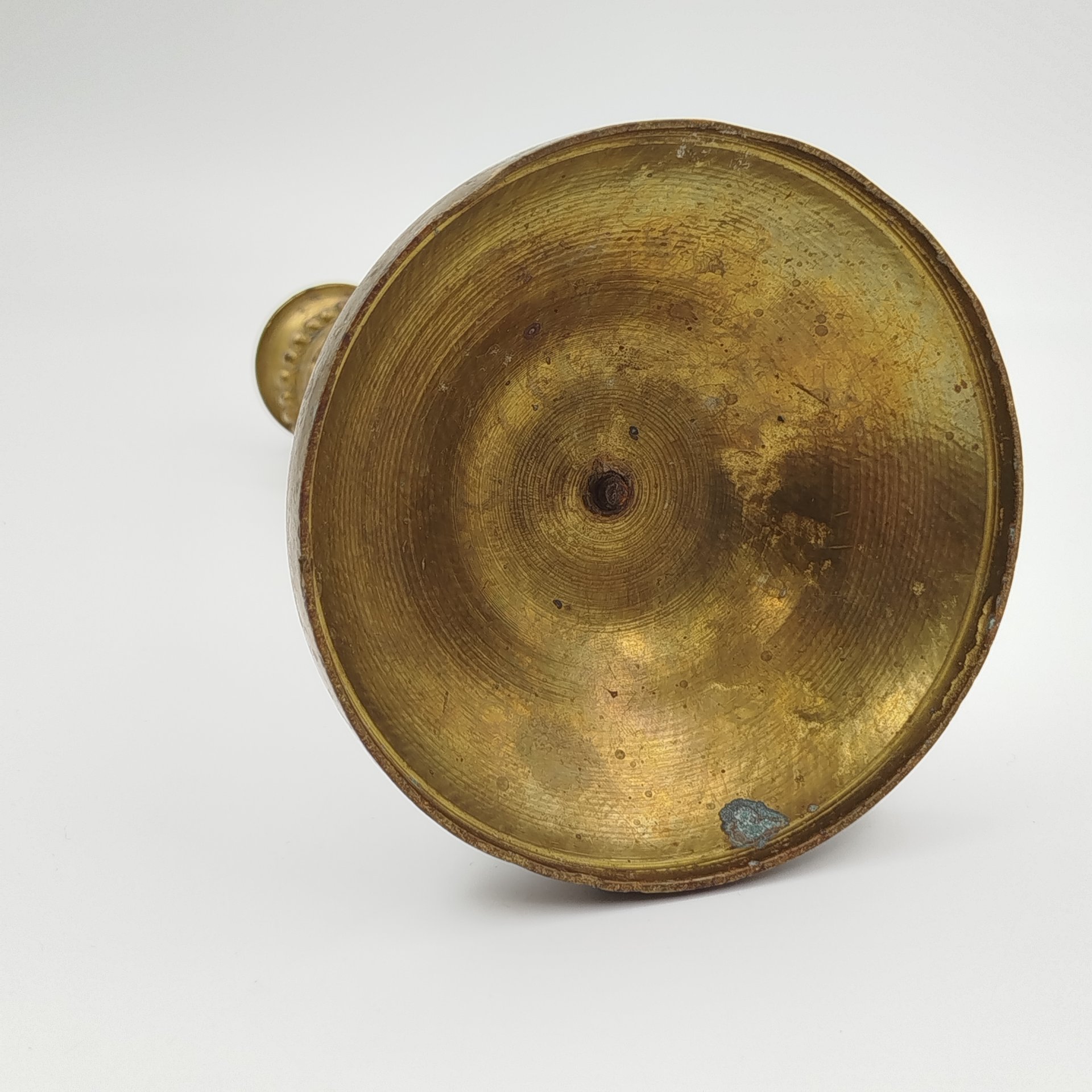 Подсвечник с растительным декором (на одну свечу), бронза, Западная Европа, 1920-1960 гг.