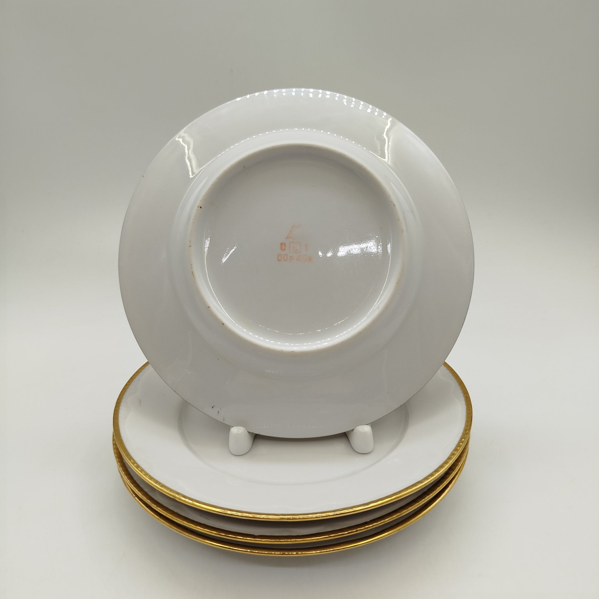 Набор из четырех десертных тарелок, фарфор, Минский фарфорово-фаянсовый завод, СССР, 1968-1983 гг.