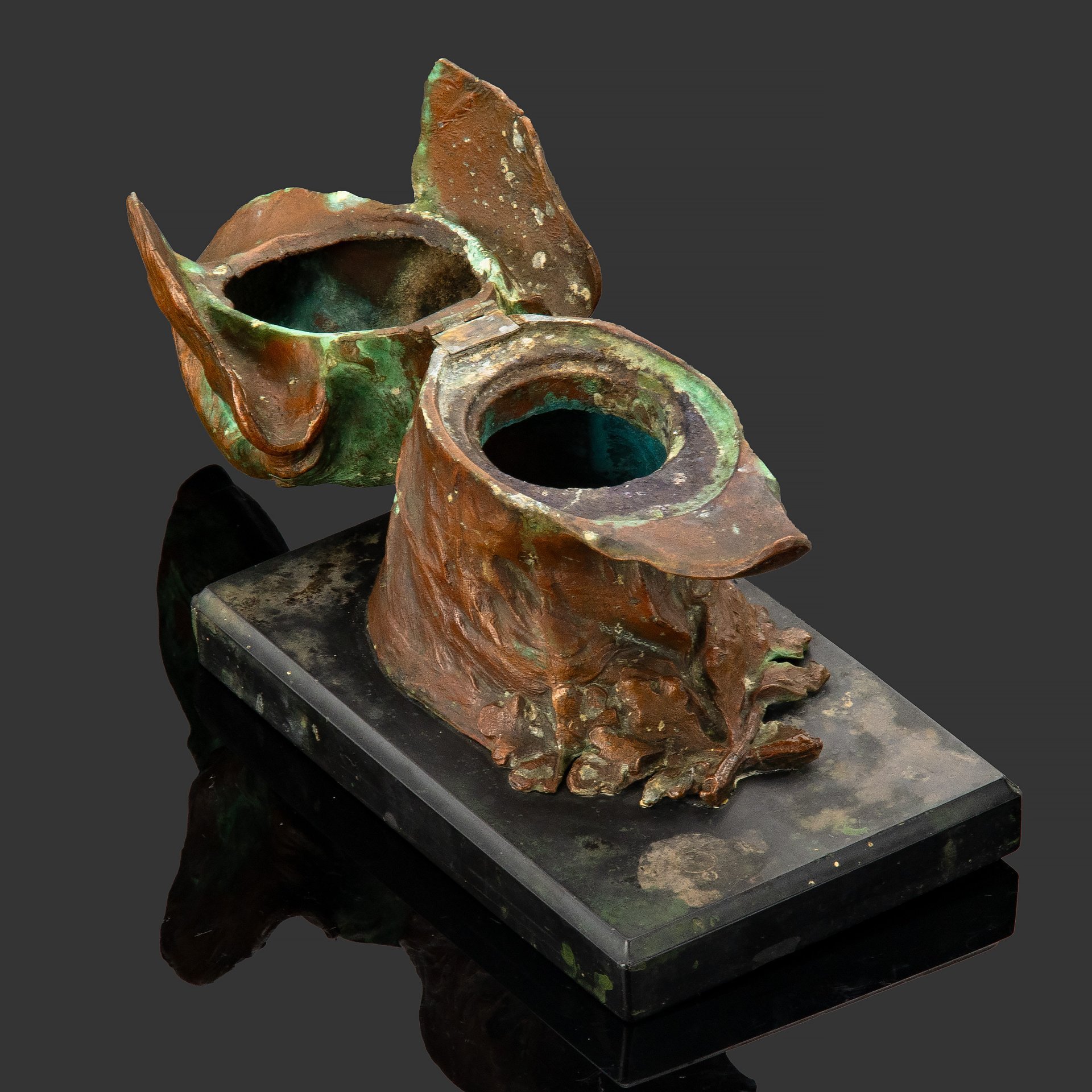 Чернильница "Голова собаки" на постаменте, металл, мрамор, Западная Европа, 1910-1940 гг.