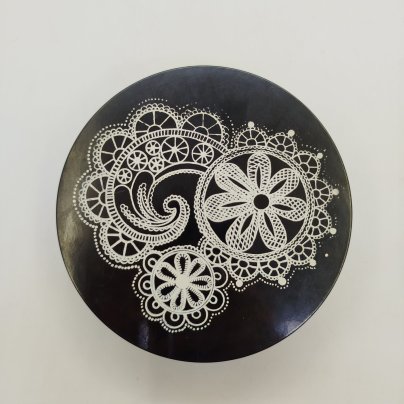 Шкатулка округлой формы с растительным декором, бакелит, деколь, СССР, 1970-1980 гг.