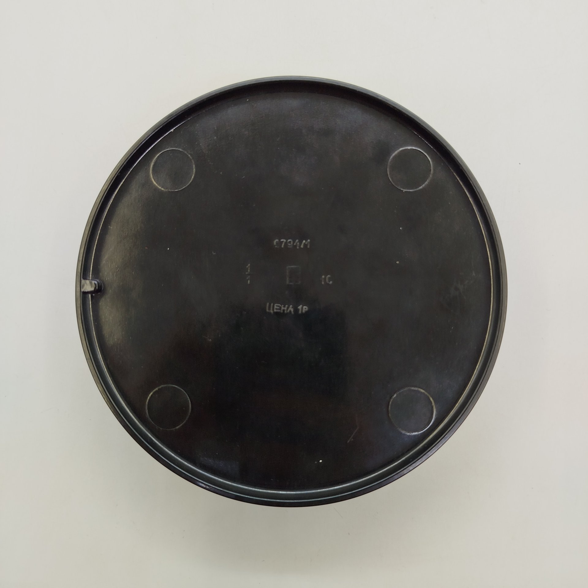 Шкатулка округлой формы с растительным декором, бакелит, деколь, СССР, 1970-1980 гг.