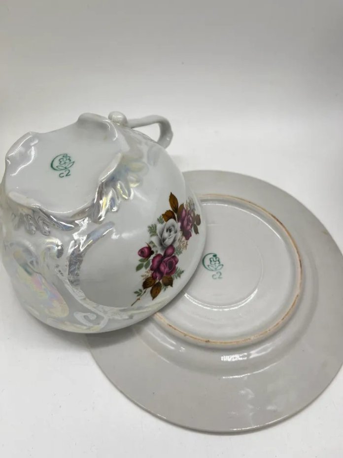 Чайная пара большая с цветочным декором, фарфор, люстр, деколь, Сумский фарфоровый завод, СССР, 1980 г.