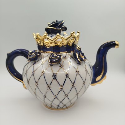 Чайник доливной "Корона", фарфор, роспись, золочение, налепы, СССР, 1970-1990 гг.