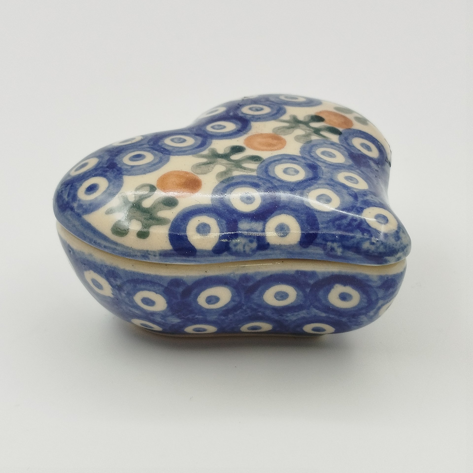 Шкатулка миниатюрная в форме сердца, фарфор, роспись, Азия, 1970-1990 гг.