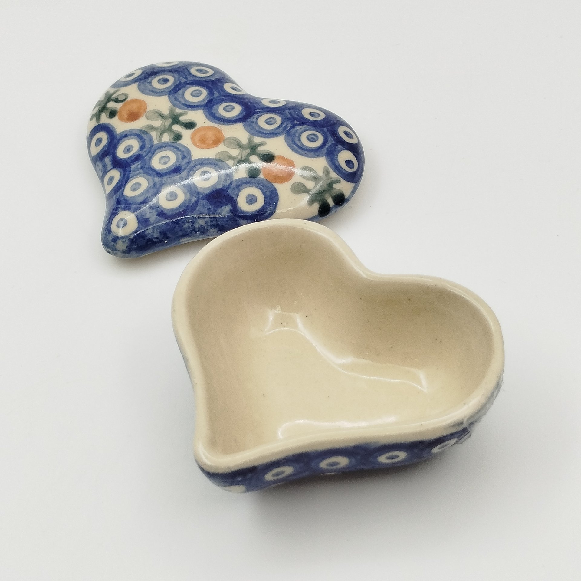 Шкатулка миниатюрная в форме сердца, фарфор, роспись, Азия, 1970-1990 гг.