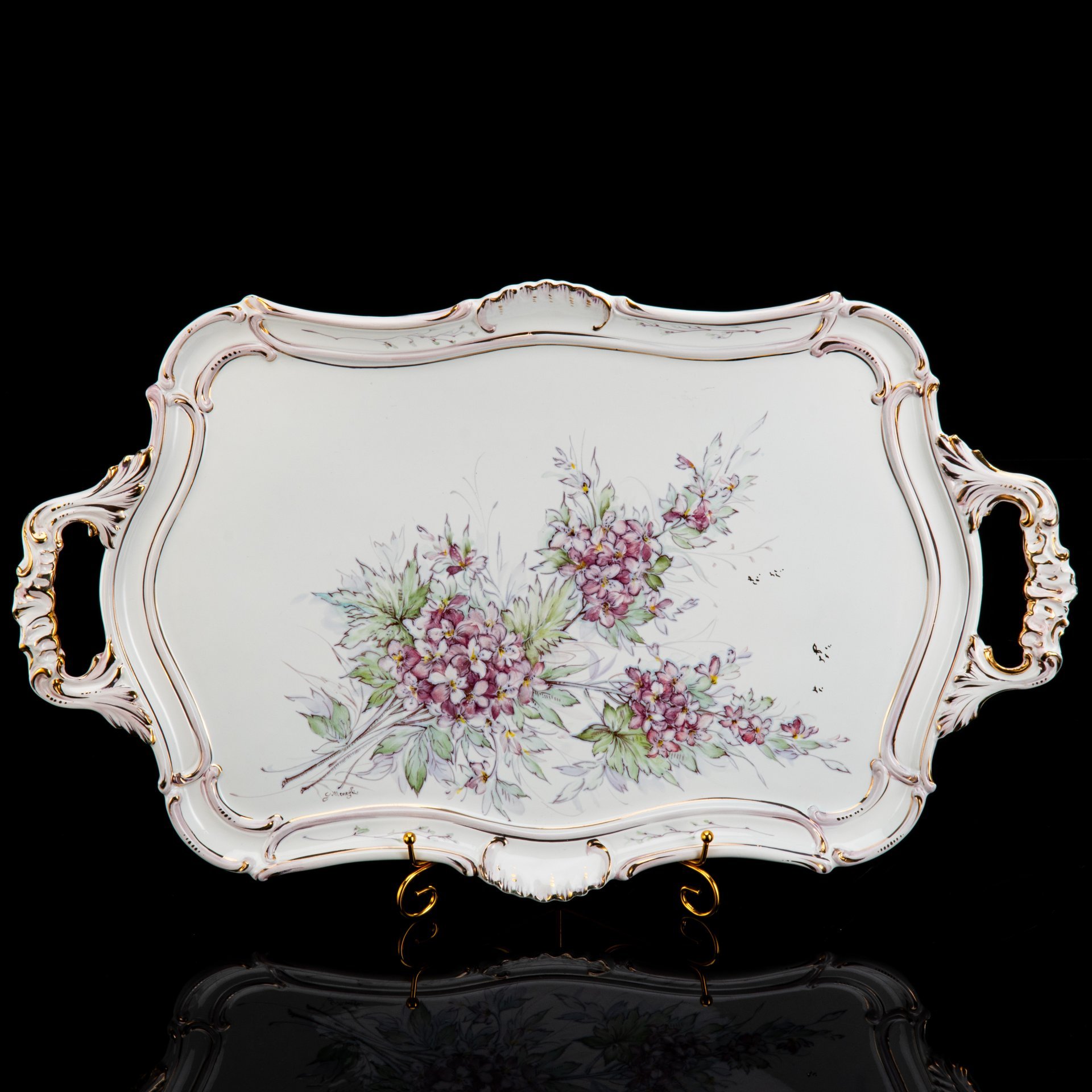 Поднос кофейный с фигурным бортом и ручками, украшенный изображением цветов, Lorenzon, фаянс, роспись, золочение, Италия, 1988 г.