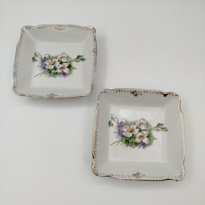 Пара розеток квадратной формы с цветочным декором, фарфор, деколь, золочение, Дулевский фарфоровый завод (Дулёво), СССР, 1934-1937 гг.